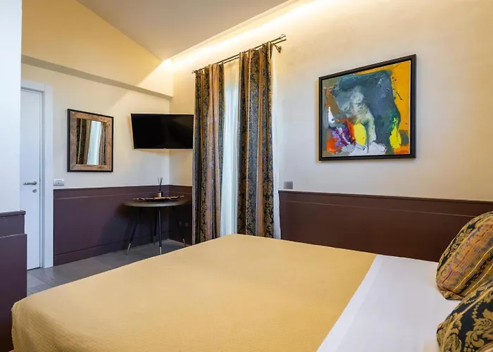 Duomo Apartahotel