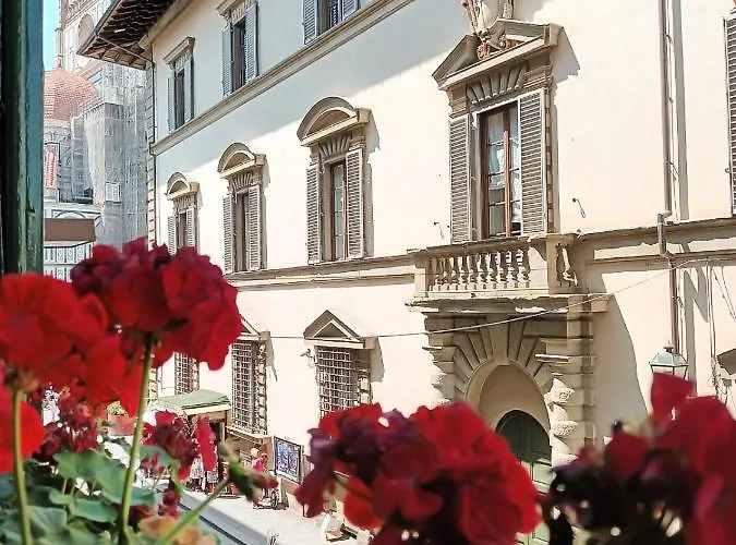 Duomo Apartmanhotel 3*